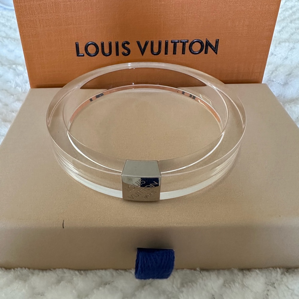 EUC Louis Vuitton Nightclub PM bangle
